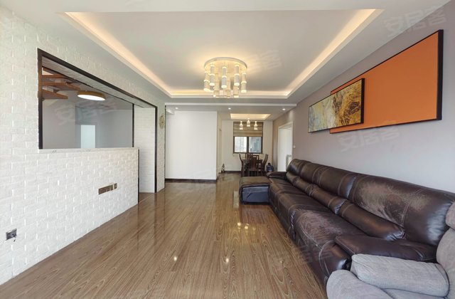 大兴星城B区比华利4室2厅190.88㎡75万二手房图片