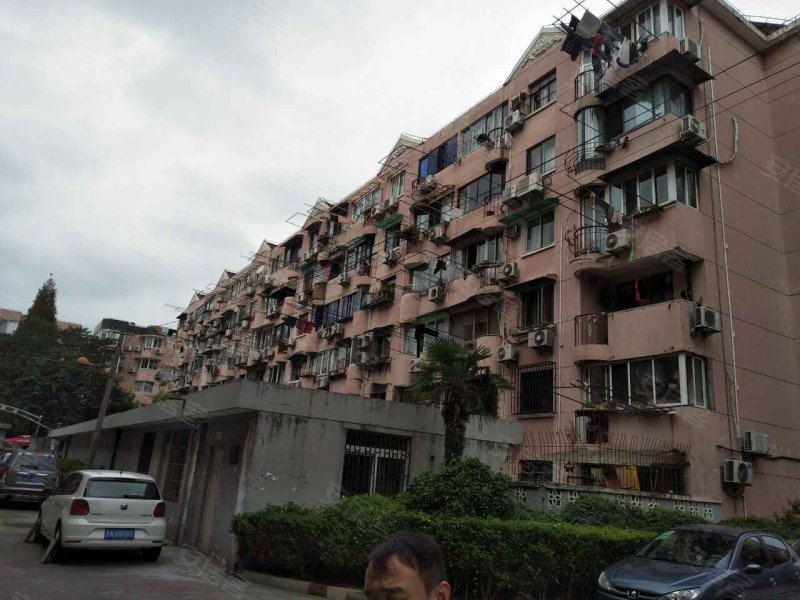 虹鹿花苑第一公寓 