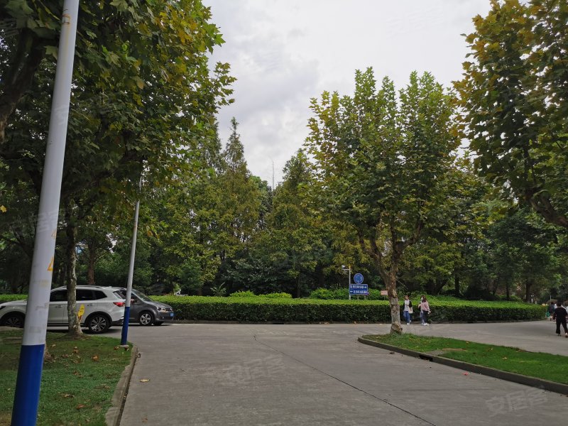 锦秋花园(公寓住宅) 