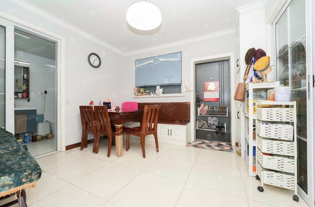 高兴花园二三四街坊