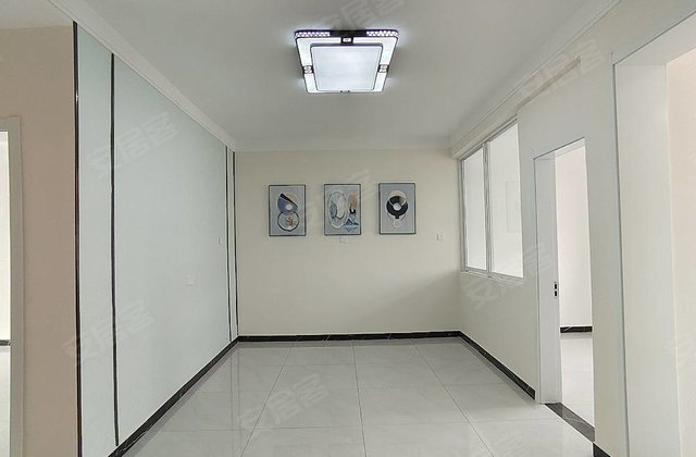 中级法院生活区3室2厅95㎡64.8万二手房图片