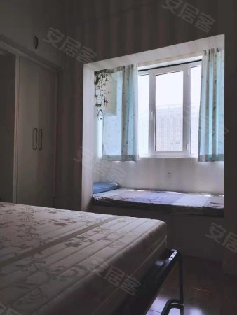 峰尚国际公寓1室1厅1卫48㎡南27.8万