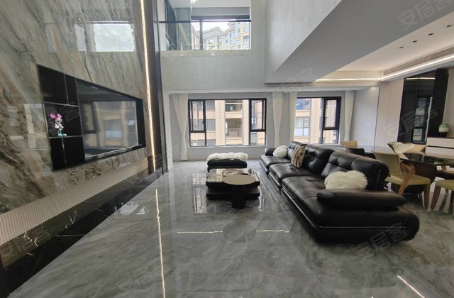 保利仁里5室4厅550㎡320万二手房图片