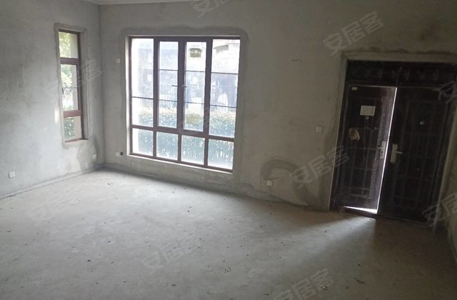 满庭芳三期4室2厅290㎡260万二手房图片
