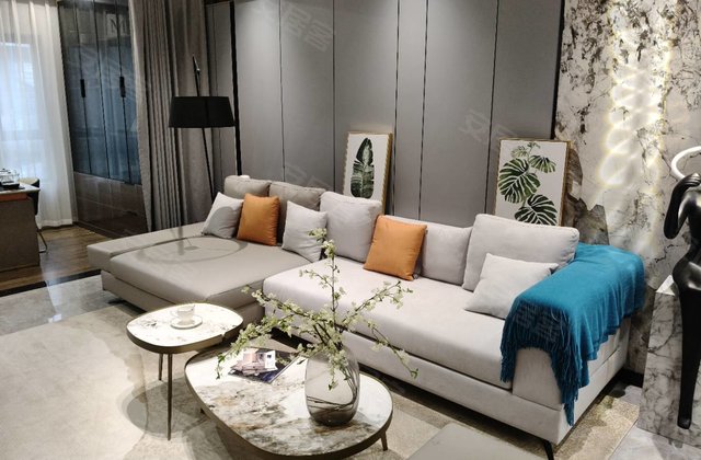 东方大境3室2厅145㎡77万二手房图片