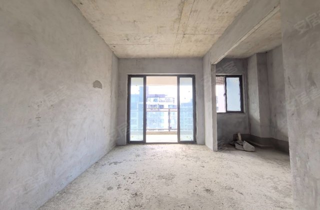 金时花园二期4室2厅139㎡76.8万二手房图片