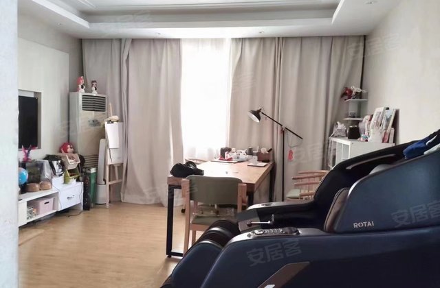 蓝天花苑3室2厅110㎡145万二手房图片