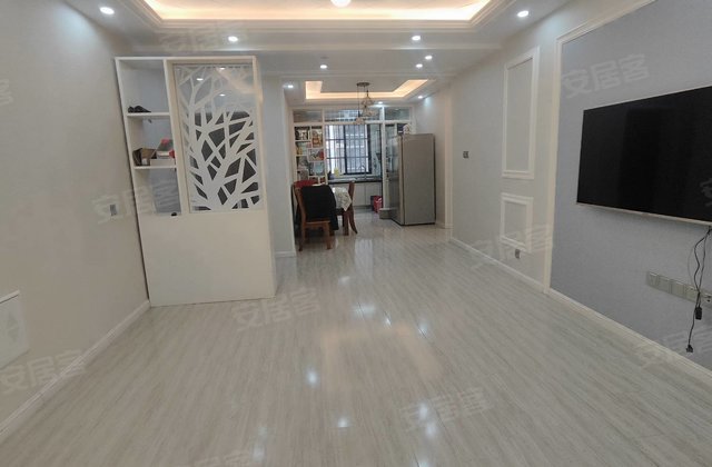 易居天韵3室2厅120㎡52.8万二手房图片