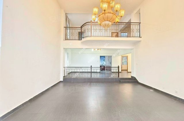 阳光花园2区5室3厅280.55㎡330万二手房图片