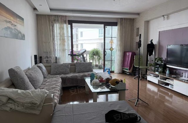 青青家园4室2厅145㎡70万二手房图片