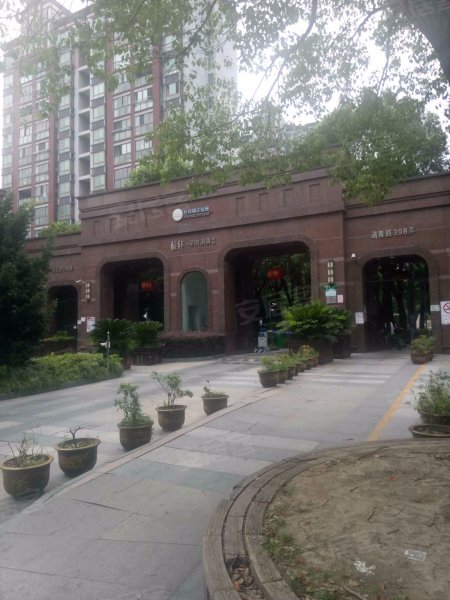 经纬学府涵青花园 