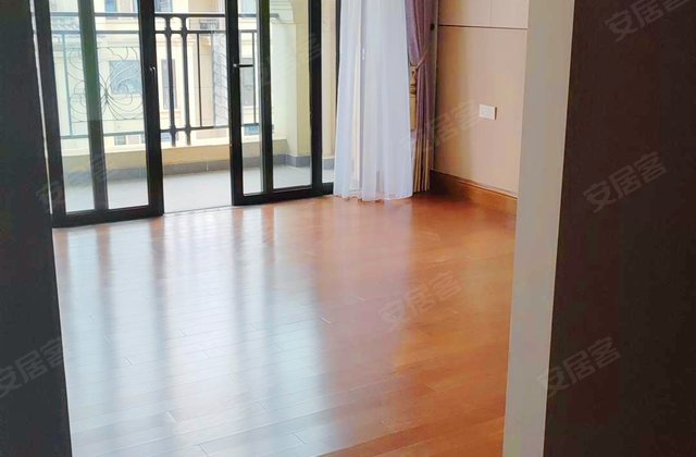 恒大林溪府4室2厅200㎡168.8万二手房图片