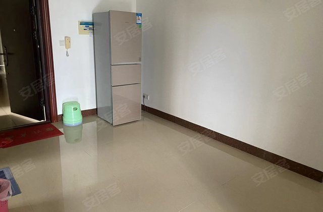 崇左市直小区A区3室2厅123㎡38万二手房图片