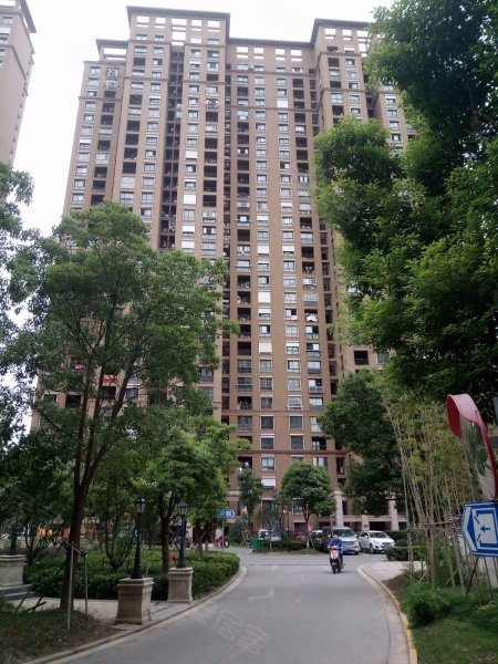 绿地世纪雅苑