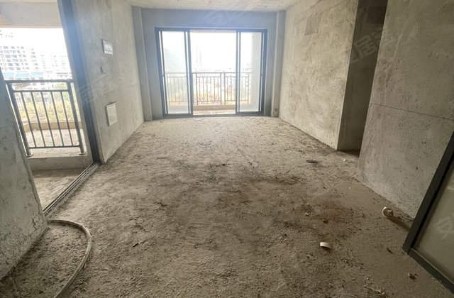 香槟城4室2厅111㎡44.8万二手房图片