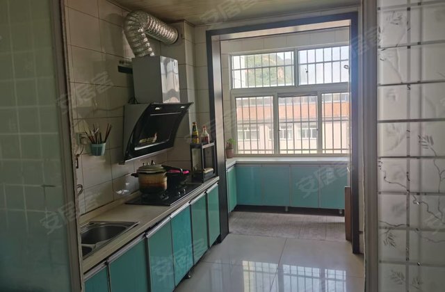 龙凤嘉园(西区)3室2厅133㎡58万二手房图片