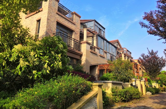 3室2厅1卫带地下室好楼层诚心出售唐先生房东上海湾全南户型双拼别墅