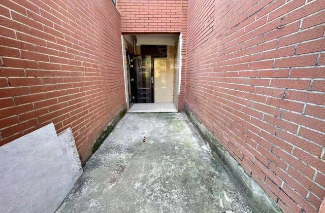 泉山湖公园里3室2厅132.5㎡85万二手房图片