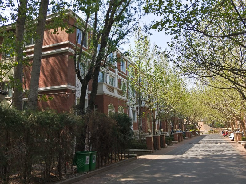 塞纳维拉水景别墅