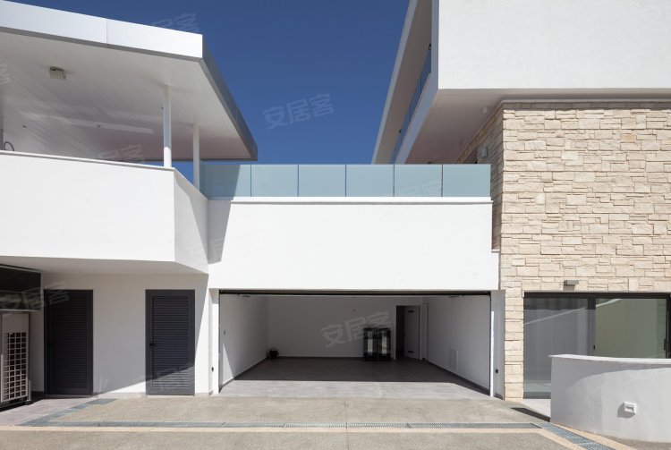 塞浦路斯约¥1416万令人惊叹的别墅在佩亚 - 特价 - 准备搬进来二手房独栋别墅图片