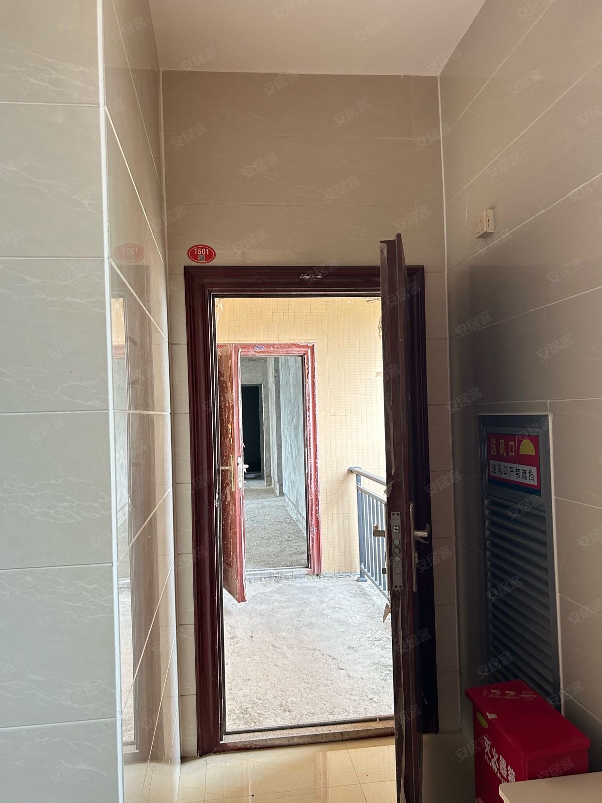 紫金财富中心4室1厅2卫123.94㎡南168万