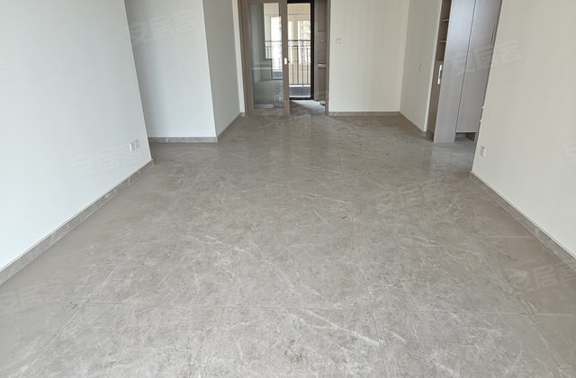 保利中央公馆4室2厅117.78㎡65万二手房图片