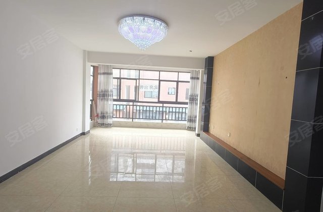 学府商业街住宅区3室2厅130㎡45万二手房图片