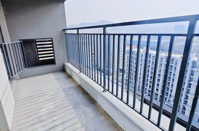 天宸万象3室2厅100㎡126万二手房图片