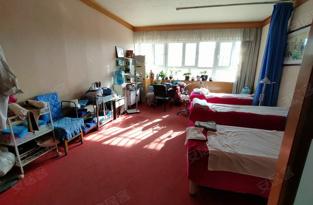 二中家属院3室2厅118㎡39万二手房图片