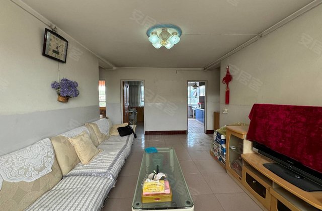 喀什地区第二人民医院家属院3室2厅81.13㎡29.8万二手房图片