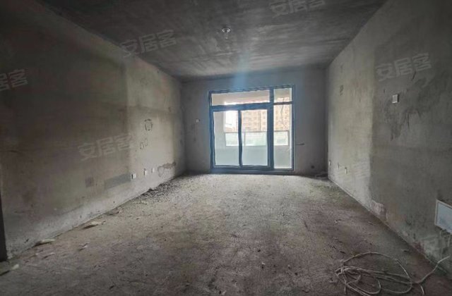 云峰中央公园3室2厅112.11㎡49.2万二手房图片