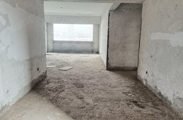 御溪湖畔4室2厅145㎡65.8万二手房图片