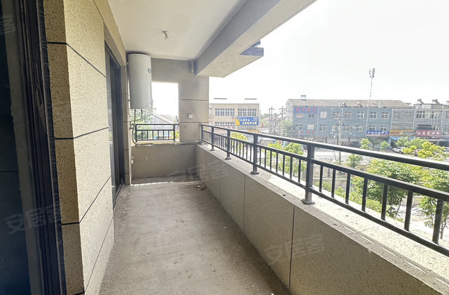 名邦凯旋公馆3室2厅107㎡42万二手房图片