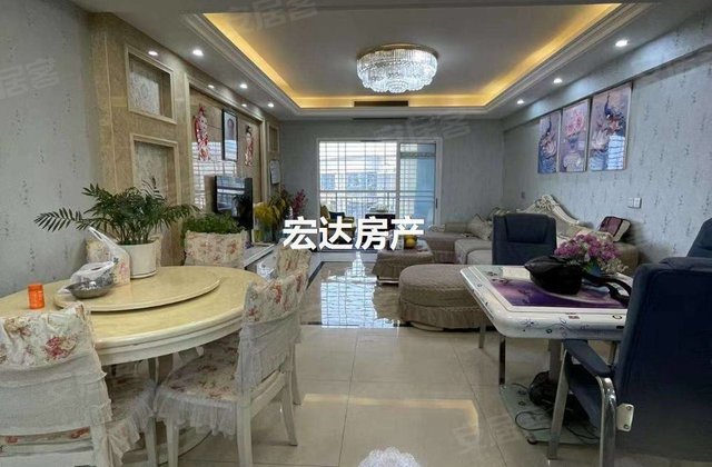天鹅湖财富中心3室2厅127.7㎡73.8万二手房图片