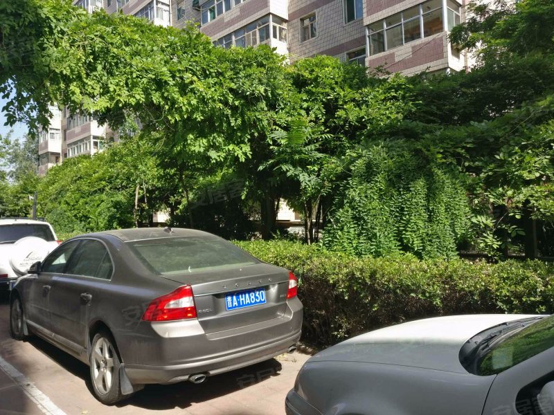 迎泽公园南门电信宿舍