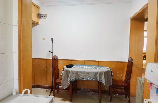 泊江东里2室1厅60.1㎡126万二手房图片