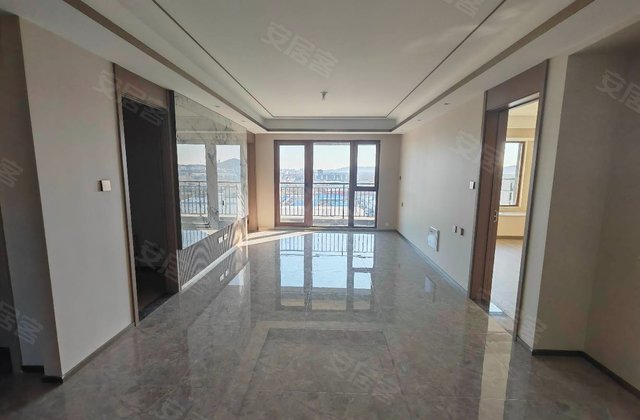 招商公园1872(五期)3室2厅107㎡145万二手房图片