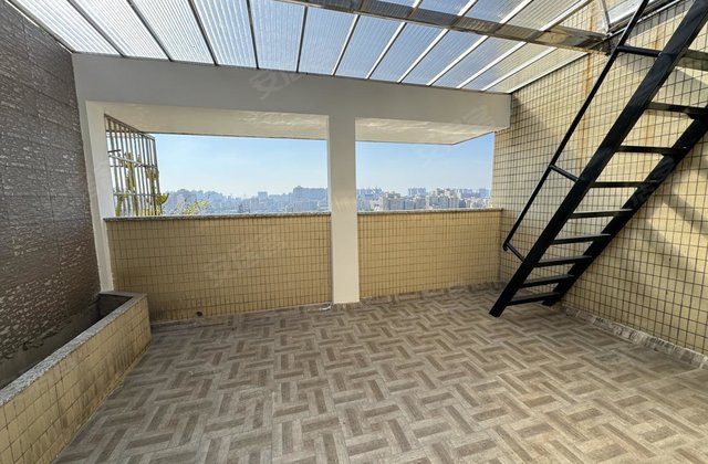 新翠苑4室2厅188.8㎡69.8万二手房图片