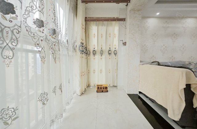 和昌国际城三期3室2厅123㎡67万二手房图片