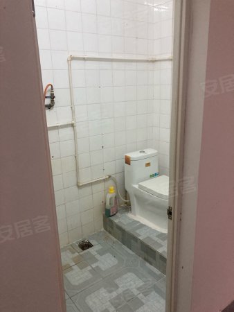 光复路小区3室2厅1卫101.5㎡东南38万