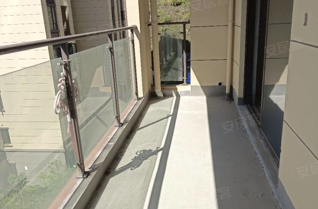 浩创悦府3室2厅106㎡67万二手房图片