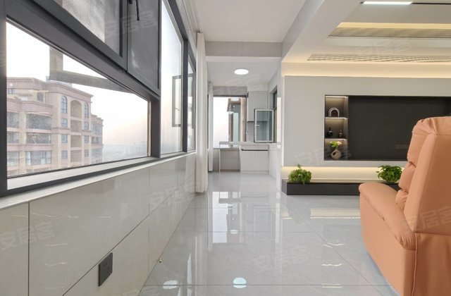 云海天地4室2厅148㎡78万二手房图片