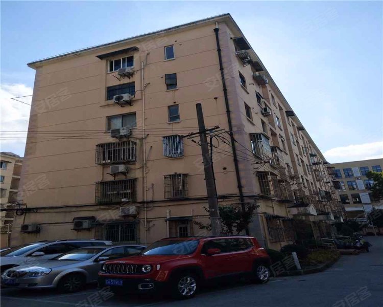 崮山小区三街坊 