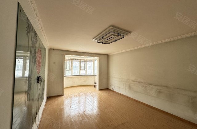 大众蓝湾小区3室2厅110.58㎡66.8万二手房图片
