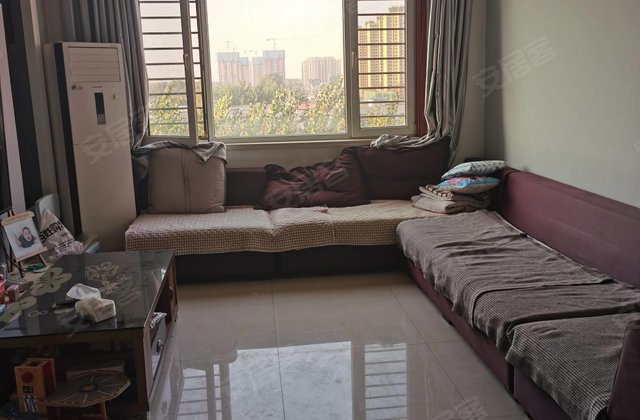 圣泰骏景3室2厅113㎡83万二手房图片