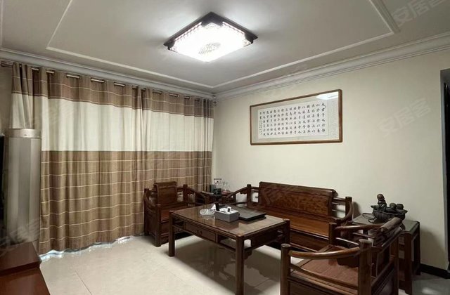 恒大城3室2厅1卫116㎡南北83万