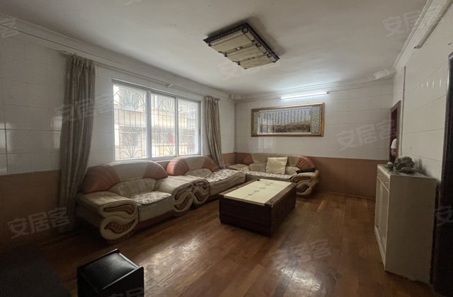 来宾市第二建筑工程公司住宅区3室2厅102㎡32万二手房图片