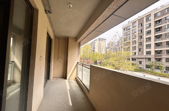 凯迪铂悦府3室2厅124㎡102万二手房图片