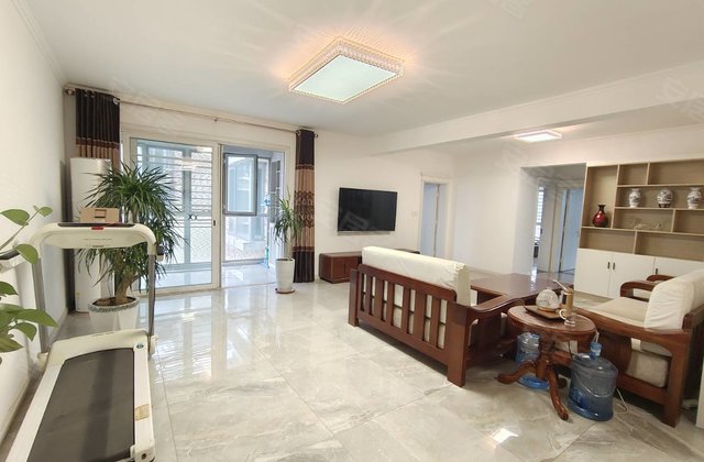 众凯嘉园3室2厅189.39㎡105万二手房图片