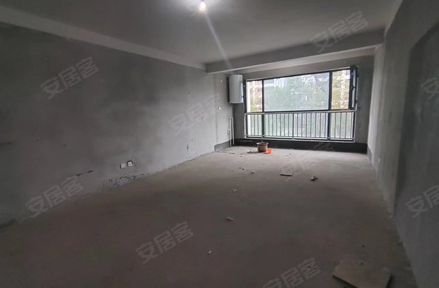 滕州凯润花园4室2厅170㎡139.8万二手房图片